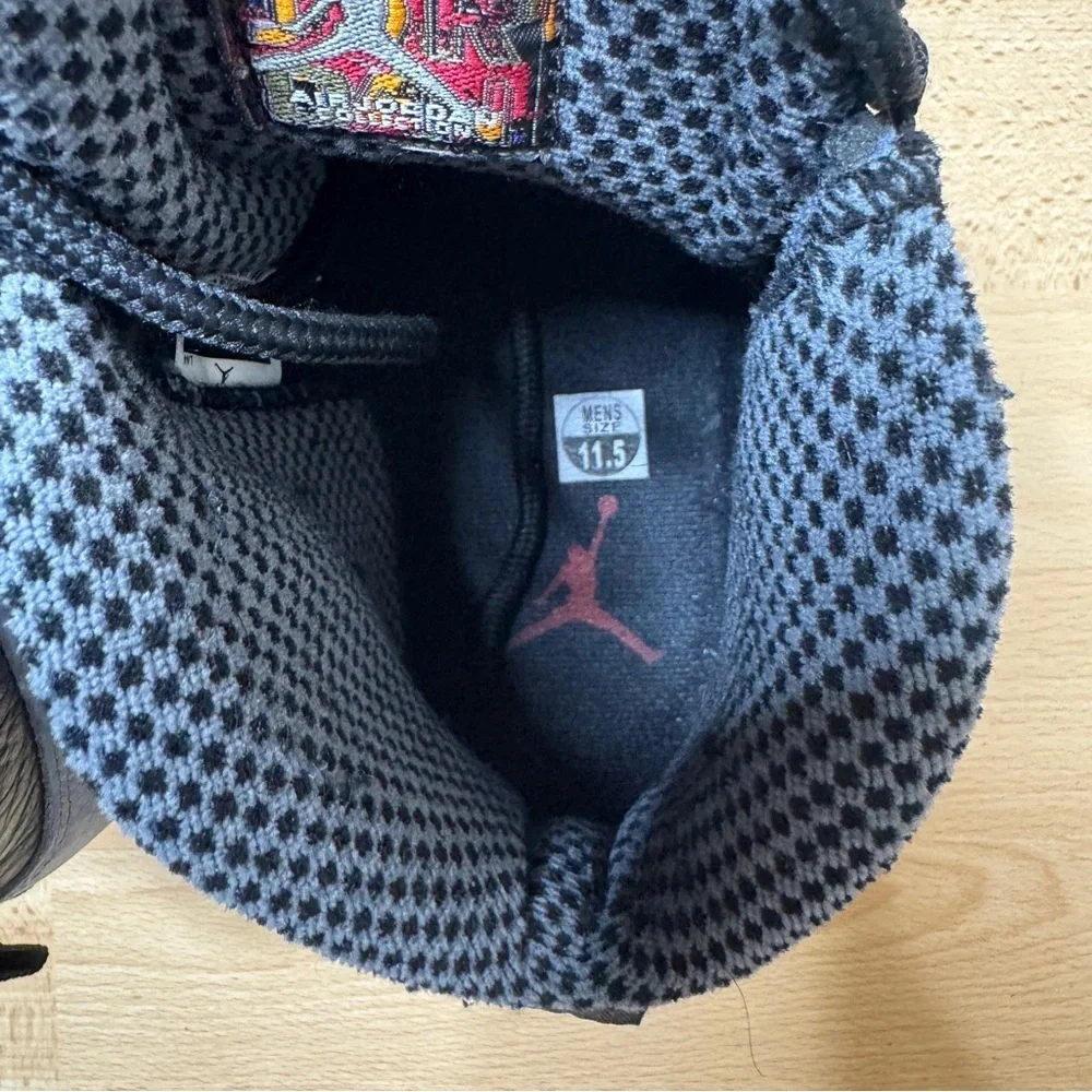 Air Jordan Sneaker Mens 11.5 Gray Black Retro 'Cool Grey' Air Jordan Collection